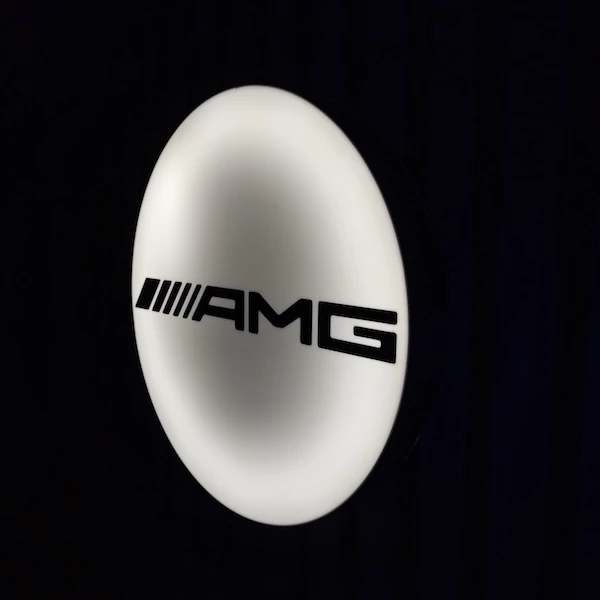 Mercedes-Benz AMG LED-Leuchte II - seitlich beleuchtet